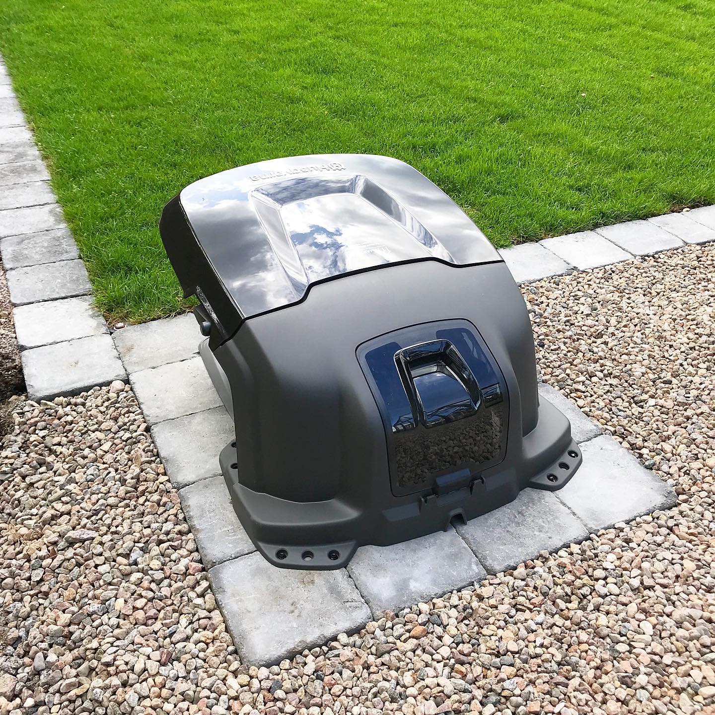 Lawn Garage post media