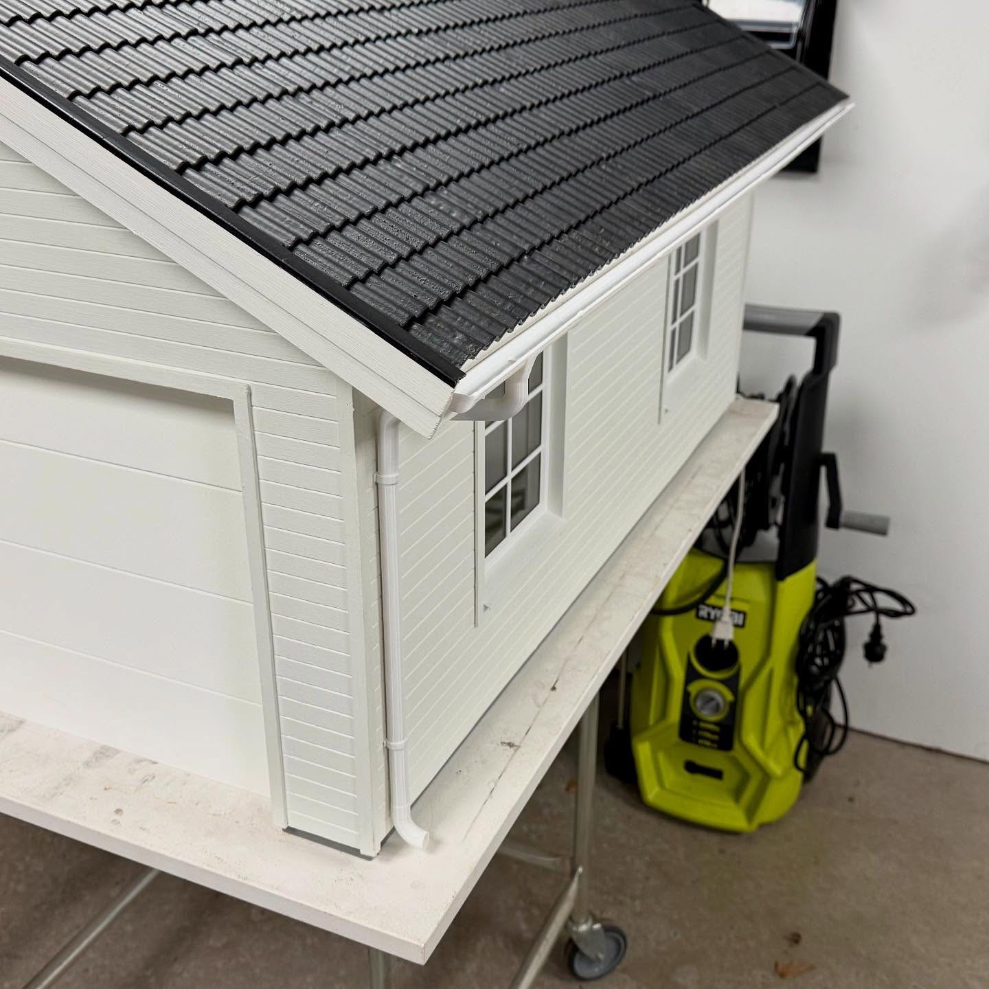 Lawn Garage post media